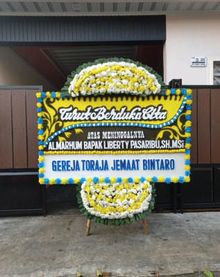 Papan Bunga Duka di Rawa Badak Selatan